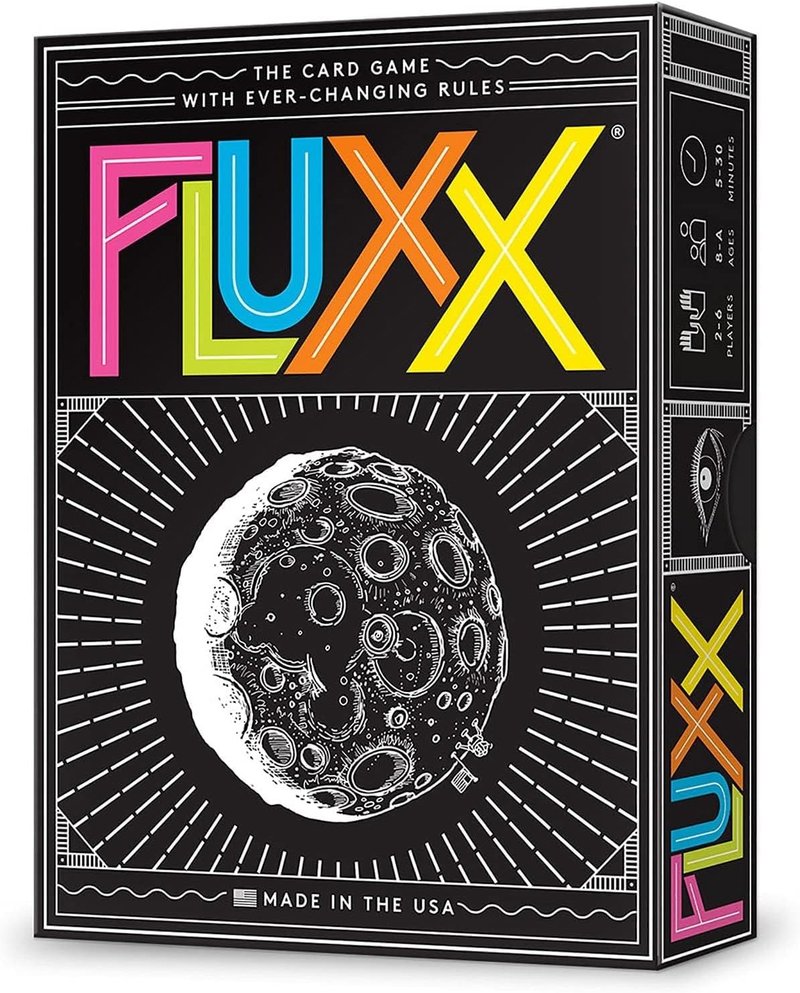 Fluxx: al inicio solo hay dos reglas, cada carta que juegas puede cambiarlas y la condición para ganar puede volverse diferente en el turno siguiente