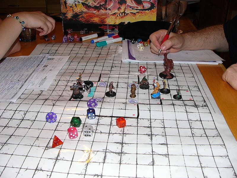 Cómo empezar a jugar a Dungeons & Dragons sin gastarte el sueldo en manuales